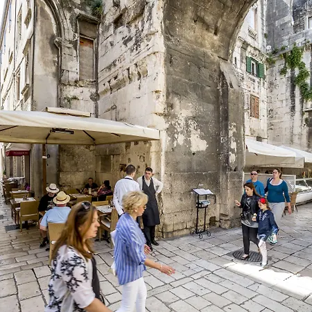 Πανσιόν Centro Di Centri Σπλιτ