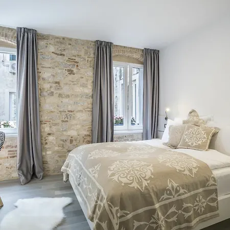 Centro Di Centri Guest house
